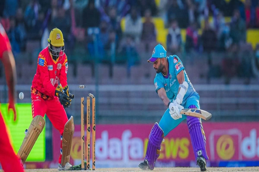 NPL eliminators: Kathmandu set a target of 112 runs for Lumbini