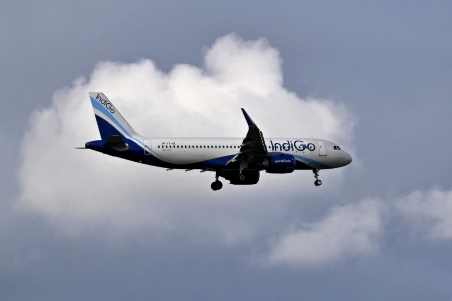 Chaos after India's biggest airline cancels 1,200 flights