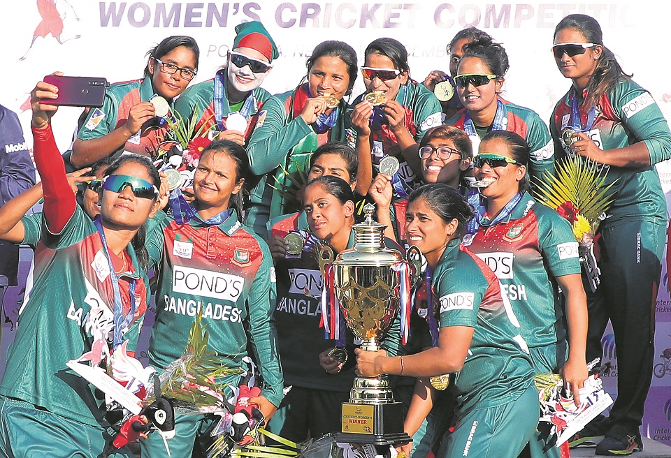 https://republicaimg.nagariknewscdn.com/shared/web/uploads/media/Bangladeshwomen'scricketteam_20191209093317.jpg