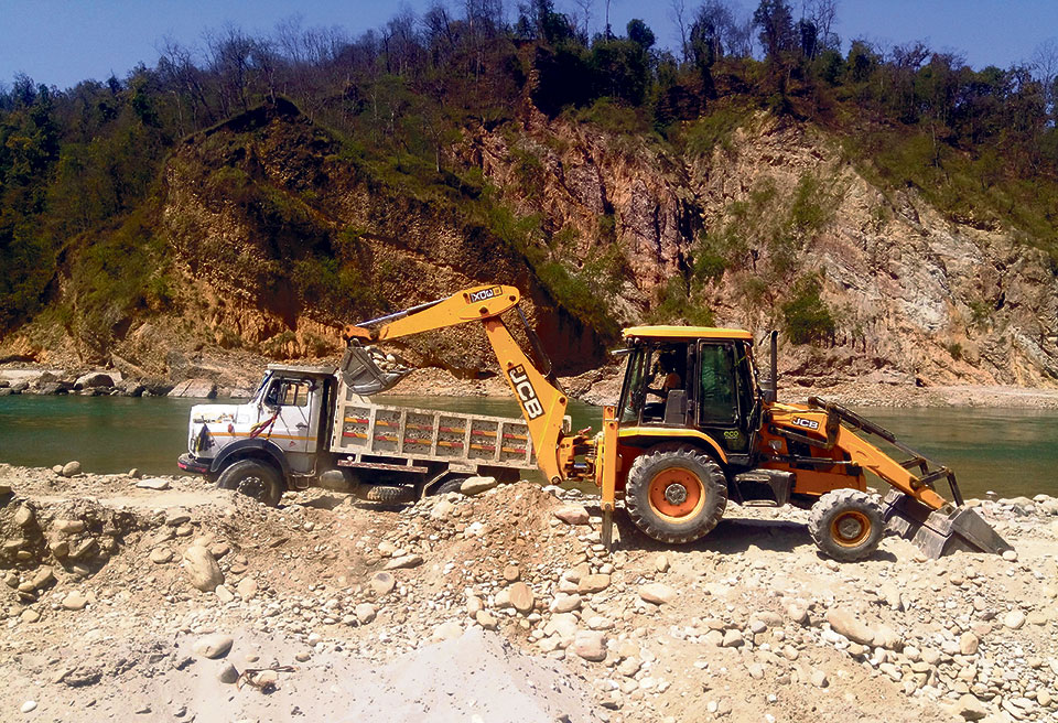 https://republicaimg.nagariknewscdn.com/shared/web/uploads/media/JCV-illegally-extracting-Bheri-River-Barahatal-Rural-Municipality.jpg