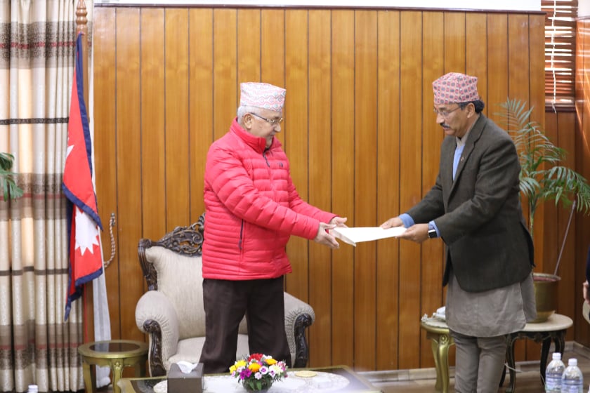 https://republicaimg.nagariknewscdn.com/shared/web/uploads/media/Kamal%20Thapa%20with%20PM%20Oli.jpg