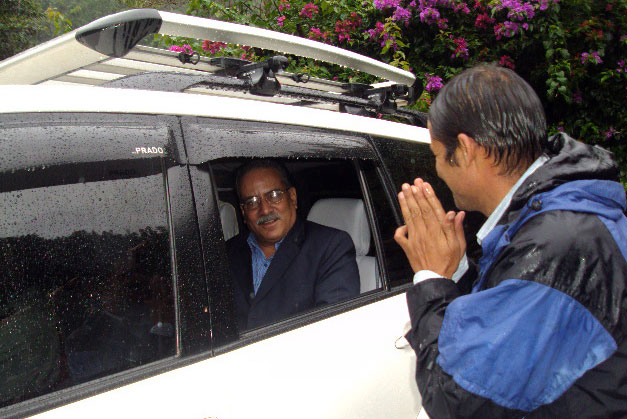 https://republicaimg.nagariknewscdn.com/shared/web/uploads/media/Prachanda-dec-15.jpg
