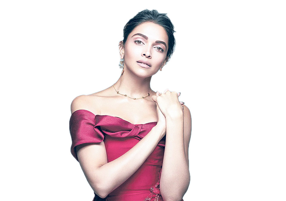 https://republicaimg.nagariknewscdn.com/shared/web/uploads/media/deepikapadukone121.jpg