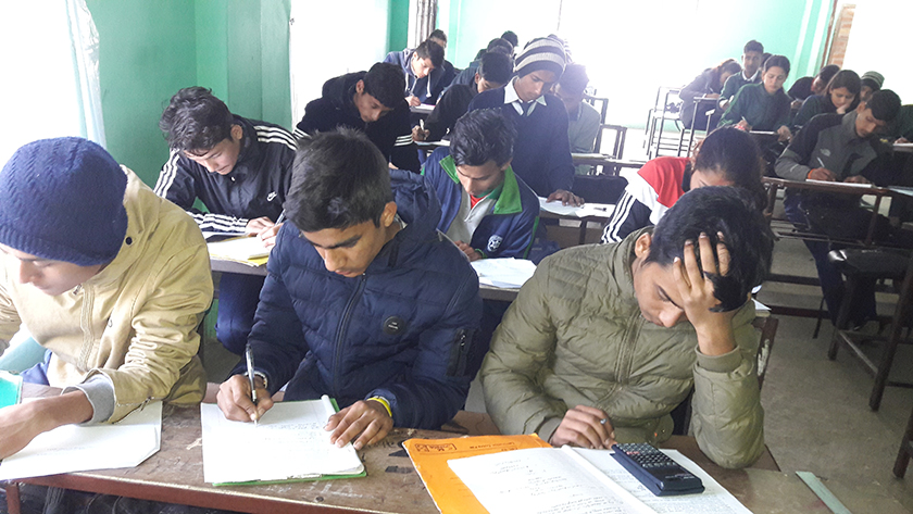 https://republicaimg.nagariknewscdn.com/shared/web/uploads/media/kanchanpur%20see%20exam%20.jpg