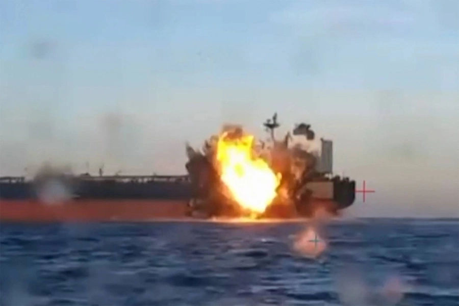 Ukraine hits Russian tankers in Black Se...